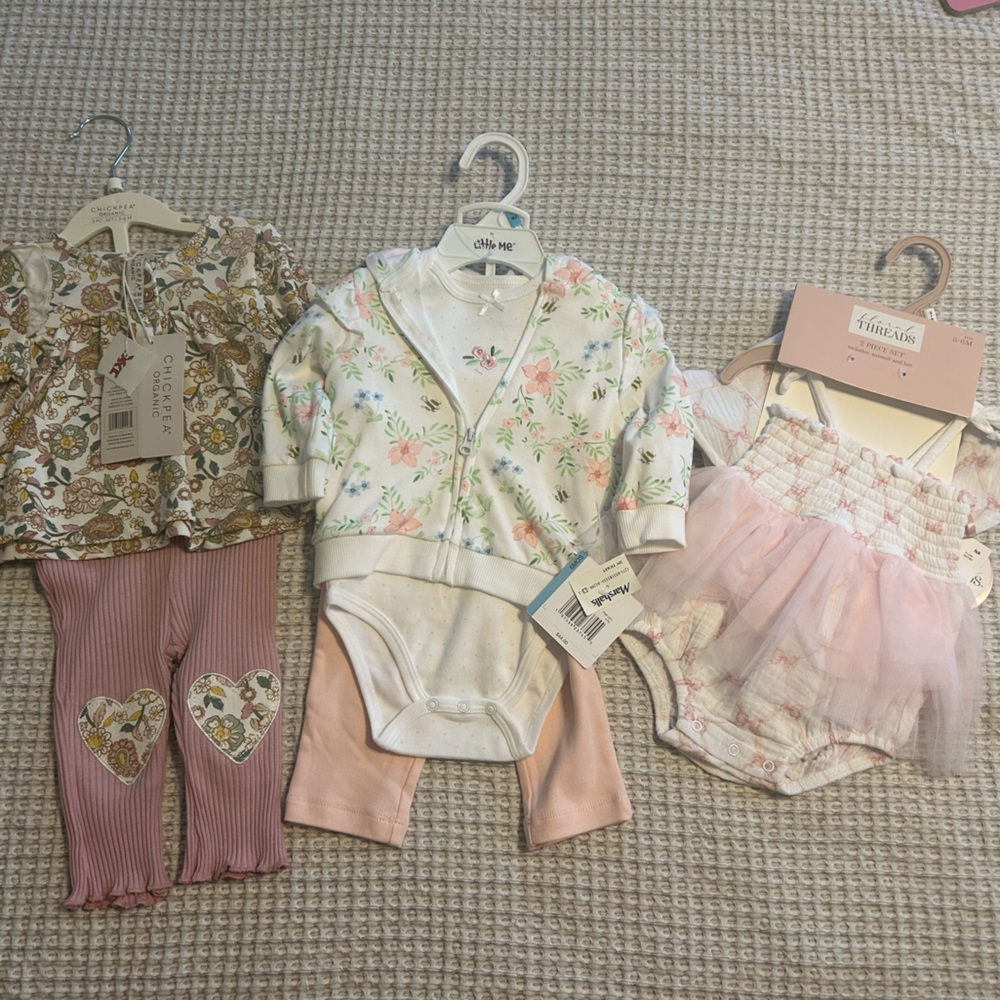 Bundle of baby girl’s outfits